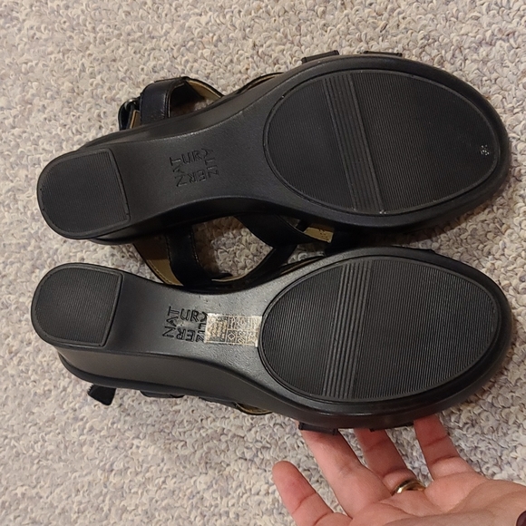 🥳🤩 2 for 25$. Naturalizer Black Sandal - Picture 3 of 4